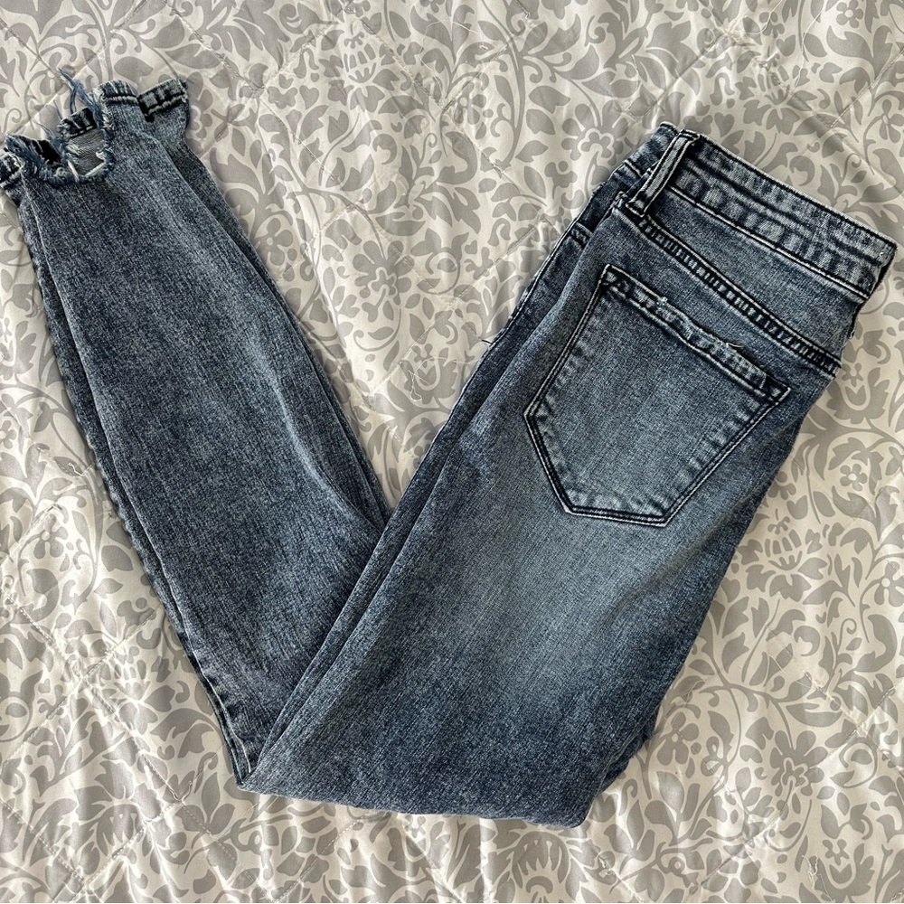 Kiki LaRue shark bite distressed jeans 9